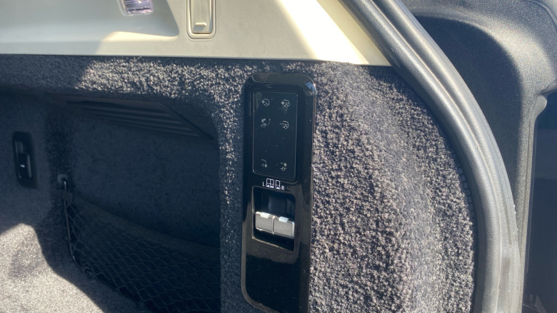 Land Rover Range Rover 4.4 P530 V8 First Edition 4dr Auto Petrol Estate